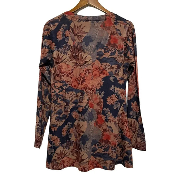 Soft Surroundings Millie Tunic Knit Top Shirt Size Medium Floral Bird Print - Picture 3 of 7